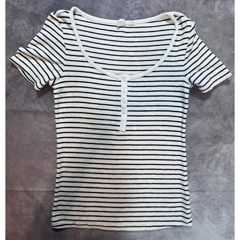 Gap Henley Top Womens XS White Blue Striped Ribbed Short Sleeve Casual Shirt